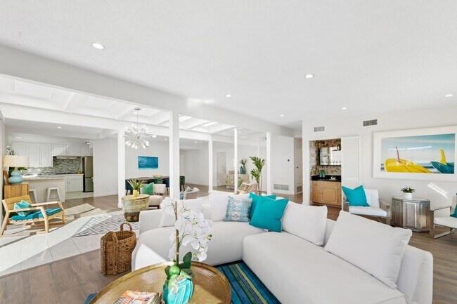 Foto del edificio - 3636 Oceanhill Way