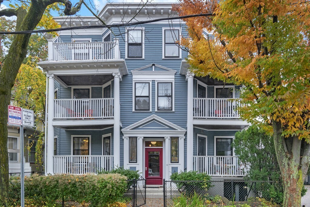 Primary Photo - 10 Bowdoin St