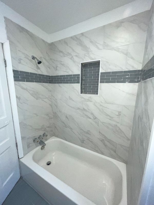 Foto del edificio - 325 N Burlington St