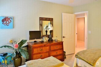 Building Photo - 5635 Turtle Bay Dr