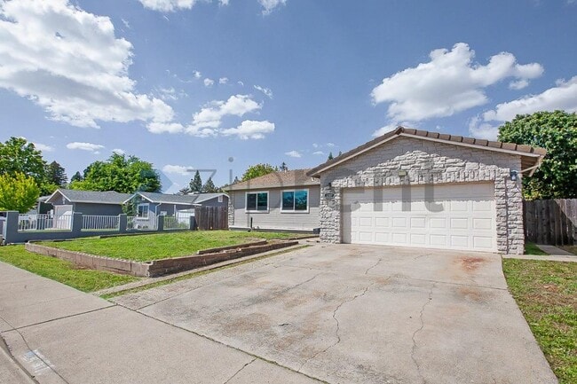 Foto del edificio - 2307 N Cirby Way