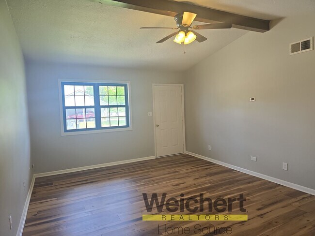 Foto del edificio - 3 Bed 2 bath home in Paragould