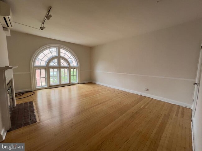 Foto del edificio - 2038 Locust St