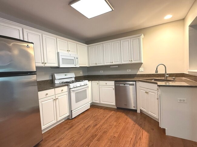 Building Photo - 3087 Serenity Ln