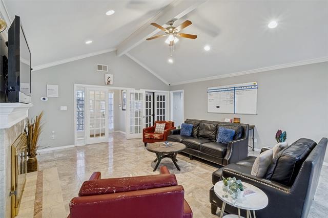 Foto del edificio - 3024 Encino Dr