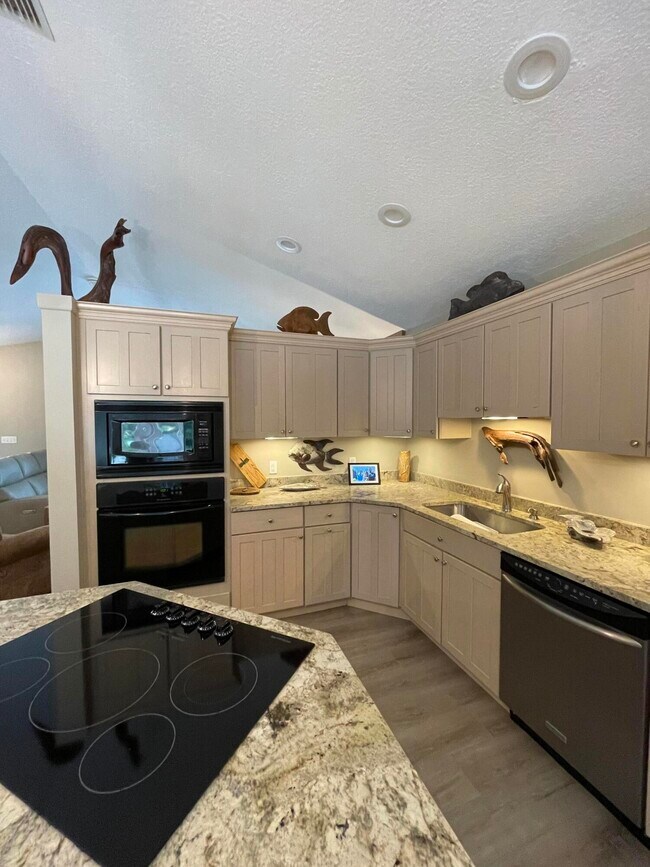 Foto del edificio - 6853 SW Cinnamon Ct