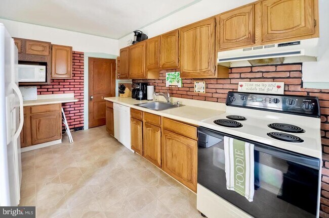 Foto del edificio - 128 Oak St