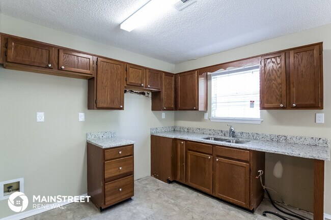 Building Photo - 1299 Paddocks Way