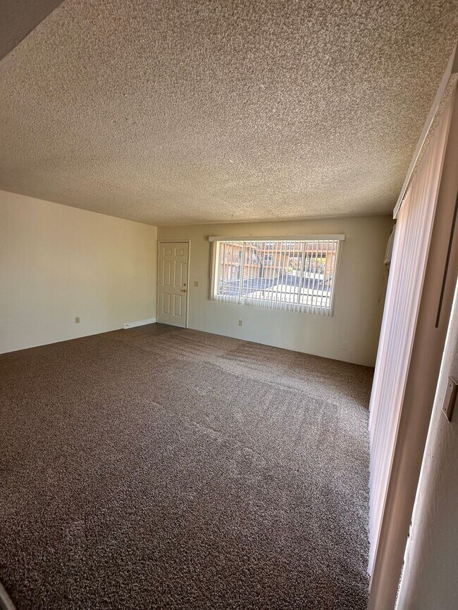 Foto del edificio - ***MOVE IN SPECIAL $500 OFF FIRST MONTHS R...