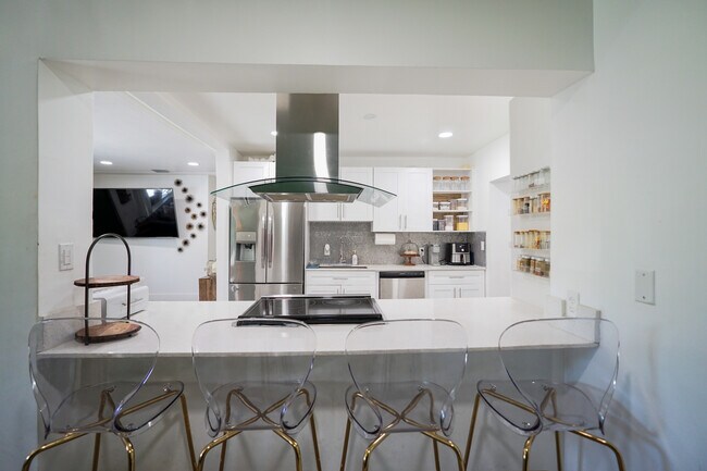 Foto del edificio - 270 NW 149th St