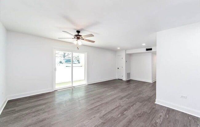 Building Photo - Central Lafourche Apartments