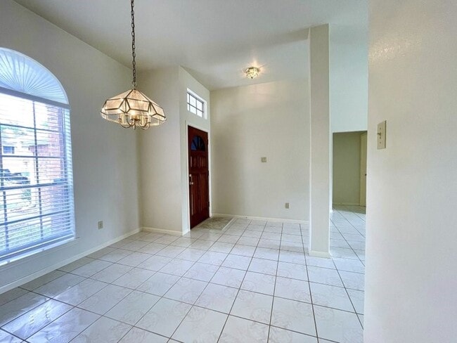 Building Photo - 15514 Heritage Country Ct