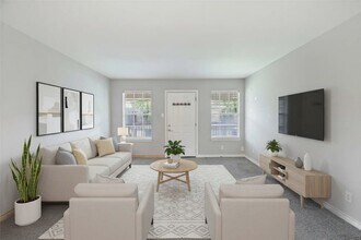 Building Photo - 9015 Gaylord Dr