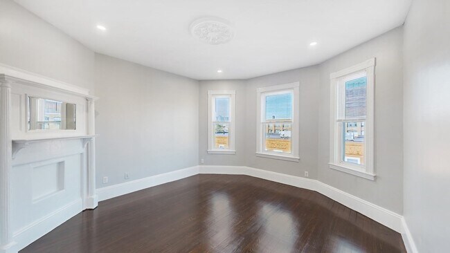 Foto del edificio - 707 E 2nd St