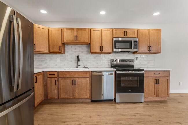 Foto del edificio - 1710 Crescent Dr