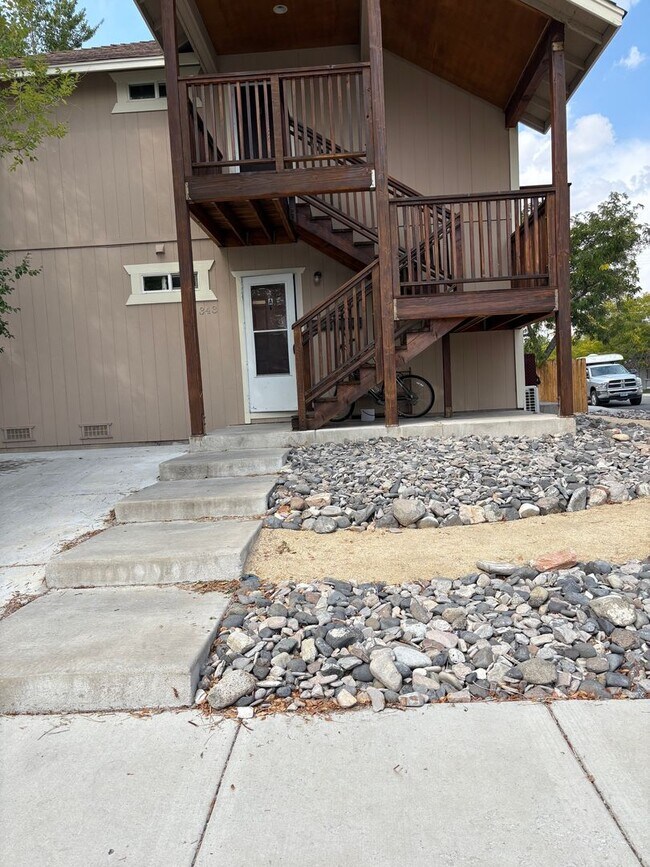 Foto del edificio - Darling apartment in mid town