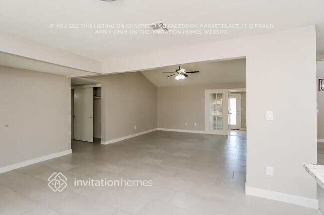 Foto del edificio - 5630 W Hatcher Rd