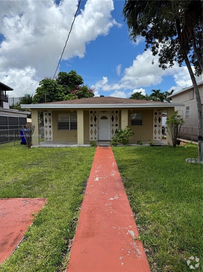 Building Photo - 613 NW 58th Ave