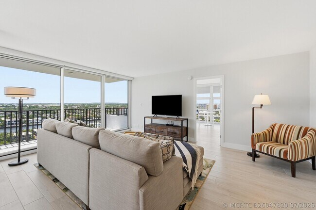 Foto del edificio - 531 N Ocean Blvd