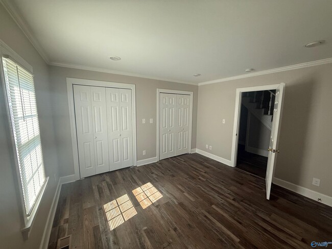 Building Photo - 445 Chicken Creek Rd