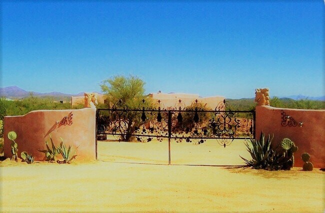 Foto del edificio - 14128 E Red Range Way