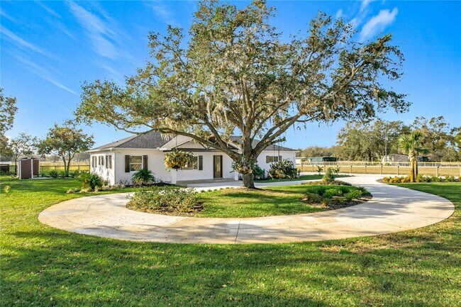 Building Photo - 8440 Florida Boys Ranch Rd