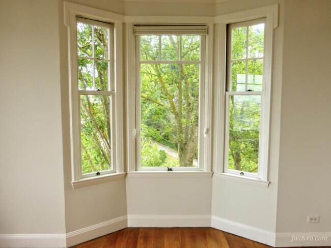 Building Photo - 75 Buena Vista Ave E