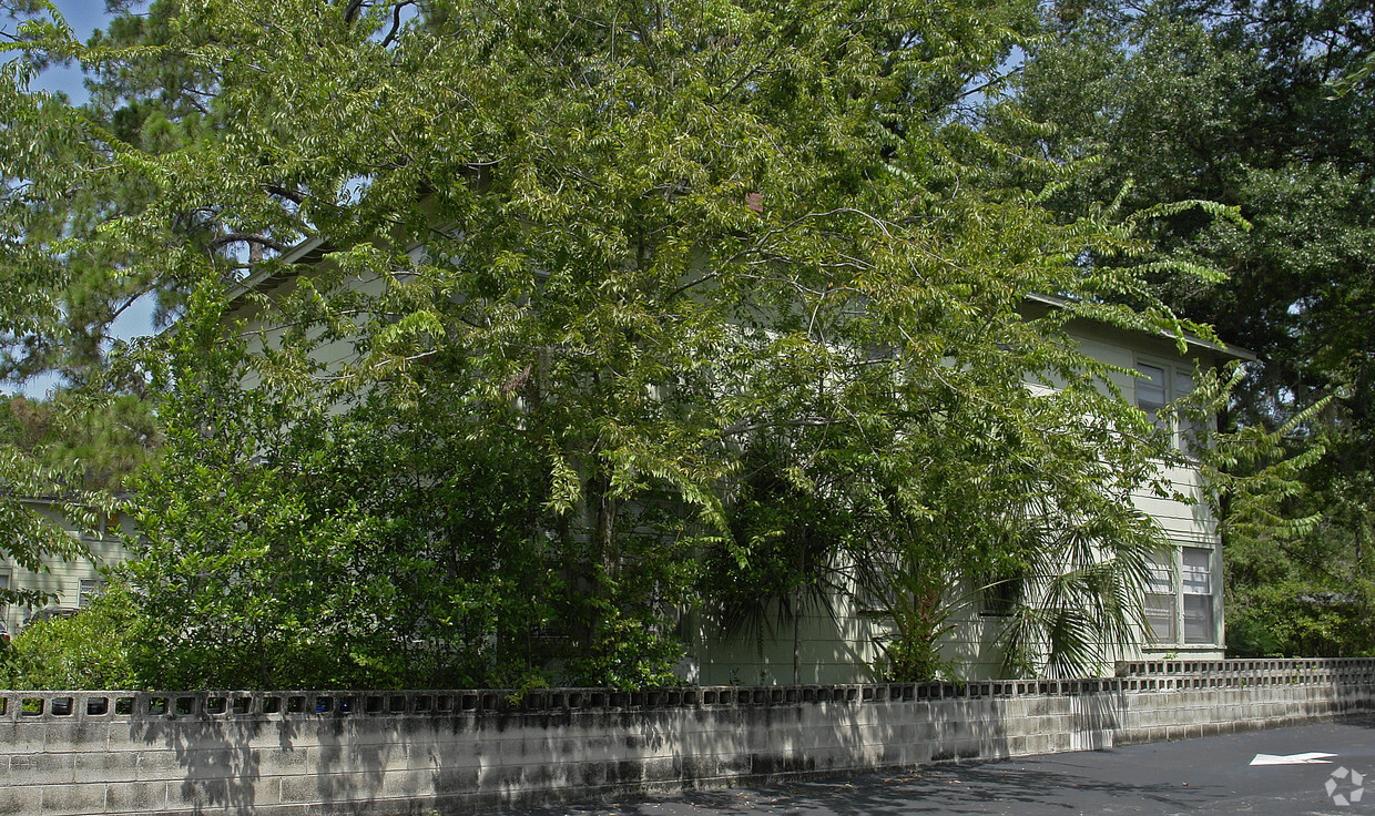 Foto del edificio - 612 NW 10th Ave