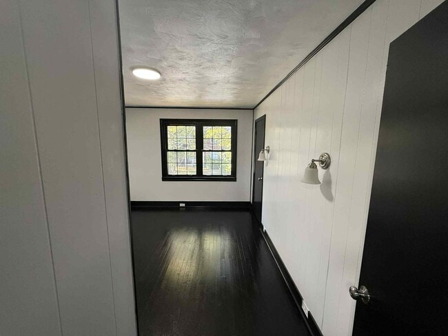 Building Photo - Newly updated 3 bedroom house in Duquesne!