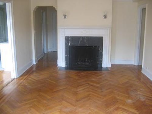 Building Photo - 210 E 68TH St