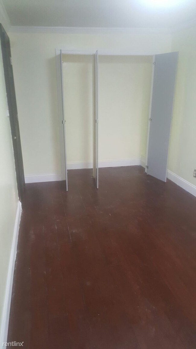 Foto del edificio - 4318 58th St
