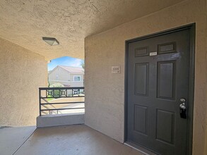 Building Photo - 7405 Charmant Dr