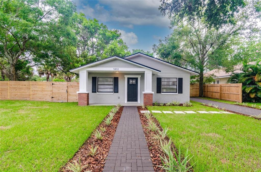 Foto principal - 5802 N Suwanee Ave