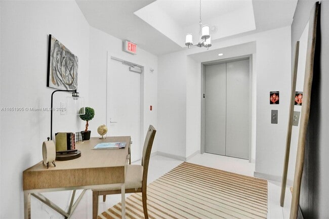 Foto del edificio - 851 NE 1st Ave