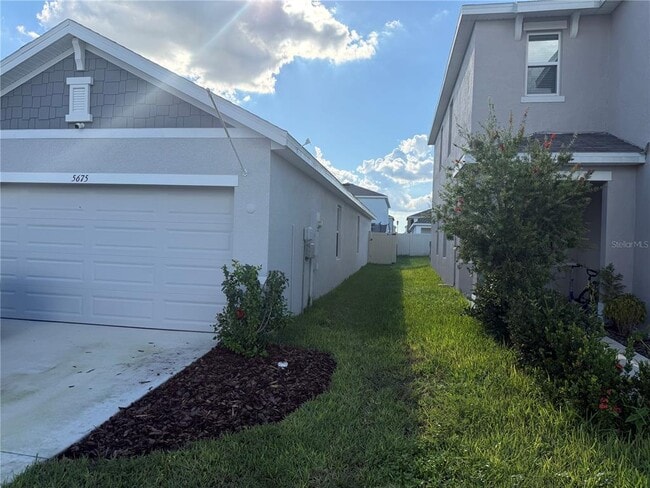 Building Photo - 5675 Chorleywood Ln