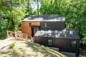 Building Photo - 3506 Bellevue Rd