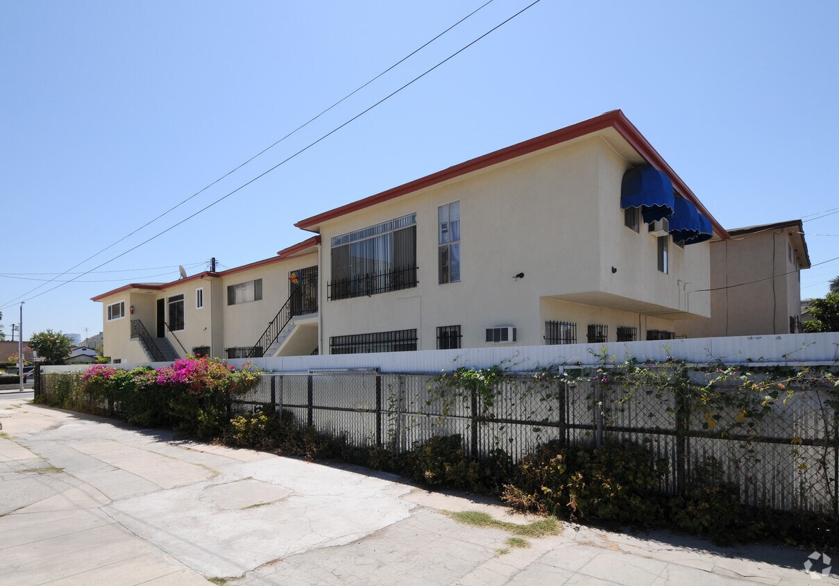 Building Photo - 1021 S Harvard Blvd
