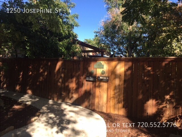 Foto del edificio - 1250 Josephine St