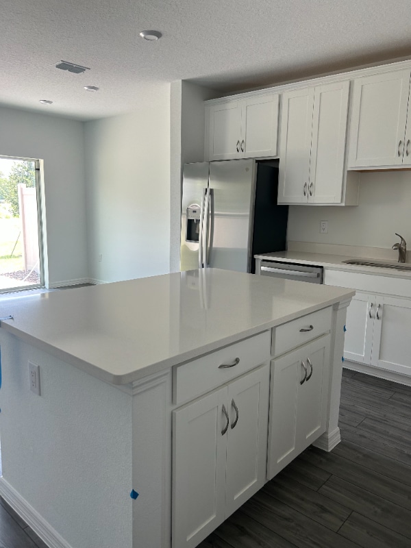 Building Photo - 3316 Thicket St