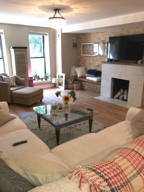 Foto del edificio - 2342 N Geneva Terrace