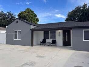 Building Photo - 2416 NW 88th St