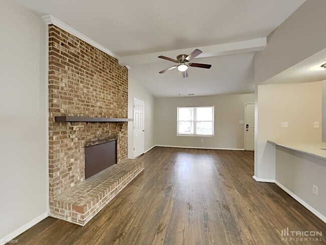 Building Photo - 6222 Hickory Ridge Ln