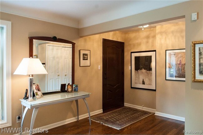 Foto del edificio - 18181 Kirkshire Ave