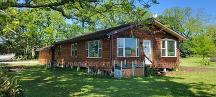 Building Photo - 608 T' Frere Rd