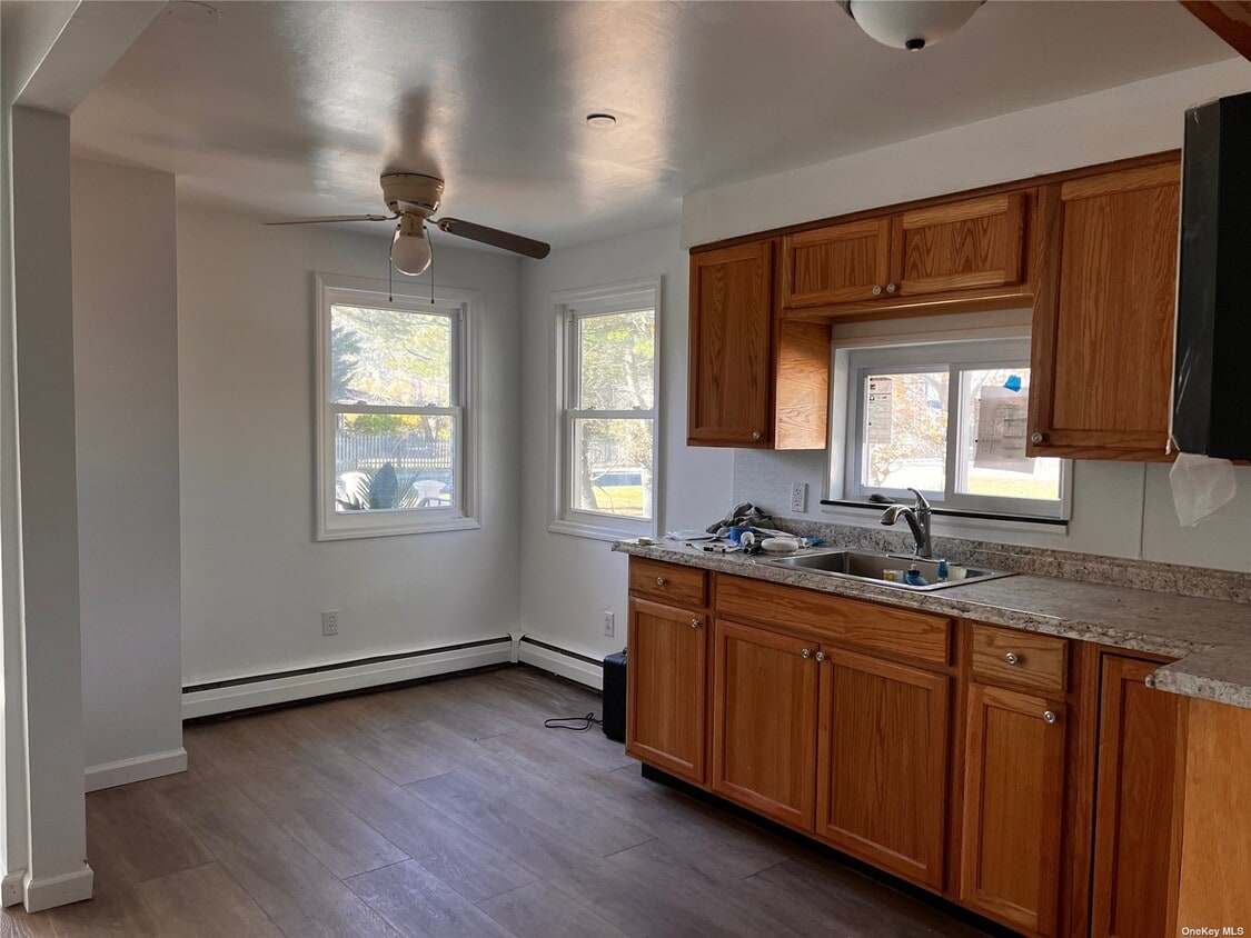 81 Atlantic Ave Unit A, West Sayville, NY 11796 Room for Rent in West