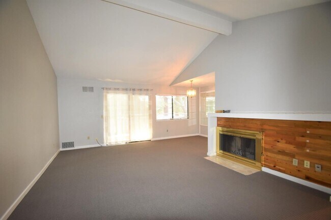 Building Photo - 4022 Rector Common