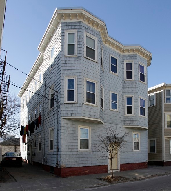 Building Photo - Meeting House Apartments