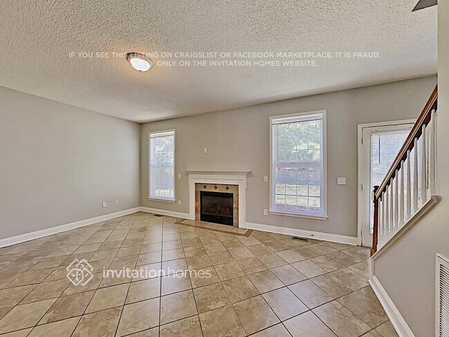 Foto del edificio - 834 Highlander Ct