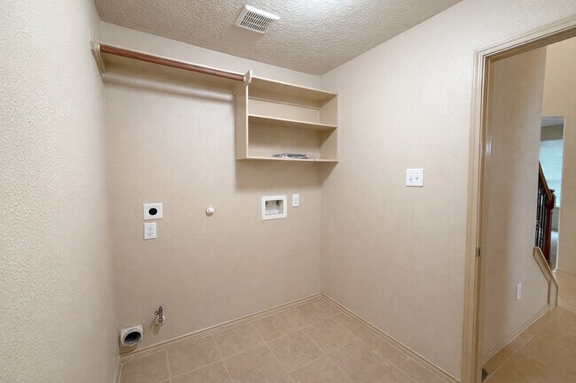 Foto del edificio - 11922 Harristown Drive