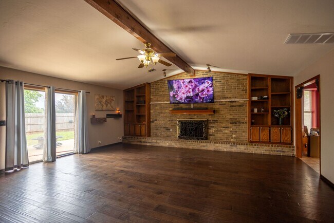Building Photo - Singe Family Home Weatherford, OK